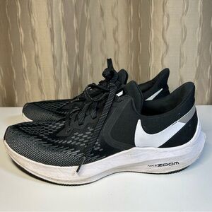 Nike Air Zoom Winflo 6 Women's 8.5 Black White Athletic Shoes
